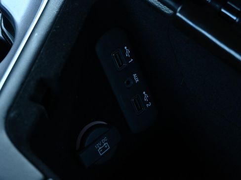 Used 2019 Dodge Challenger R/T w/ Driver Convenience Group image 19