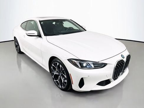 Used 2025 BMW 430i xDrive Coupe w/ Convenience Package image 3