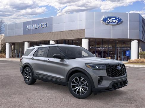 New 2026 Ford Explorer ST-Line AWD/4WD image 7
