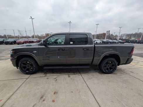 New 2026 RAM 1500 4x4 Crew Cab image 7