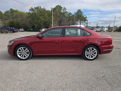 Used 2019 Volkswagen Passat 2.0T Wolfsburg w/ Wheels & Sunroof Package image 6
