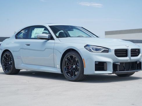 New 2026 BMW M2 w/ Lighting Package RWD image 3