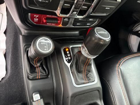 Used 2021 Jeep Gladiator Mojave image 24