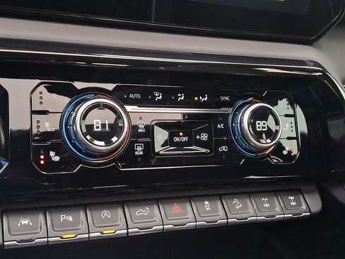 Used 2024 GMC Sierra 1500 AT4X w/ AT4X AEV Edition image 16