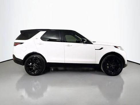 Certified 2023 Land Rover Discovery S R-Dynamic AWD/4WD image 4