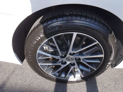 Used 2016 Lexus ES 350 w/ Premium Package w/Wood Trim FWD image 13