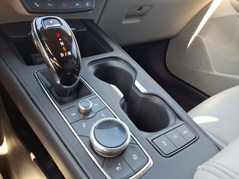 Used 2023 Cadillac XT4 Premium Luxury w/ Cold Weather Package AWD/4WD image 20
