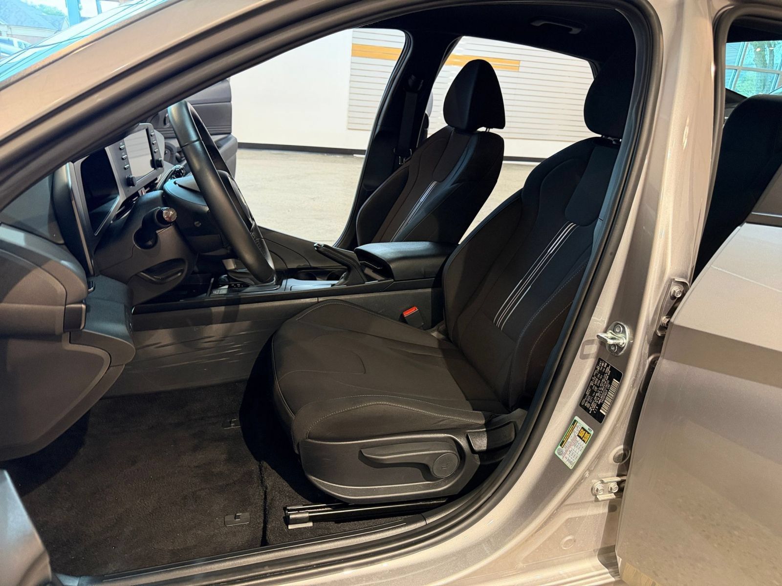 Used 2026 Hyundai Elantra Sport FWD image 26