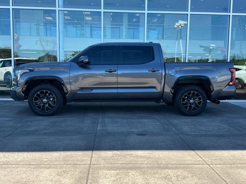 Used 2024 Toyota Tundra Platinum AWD/4WD image 6