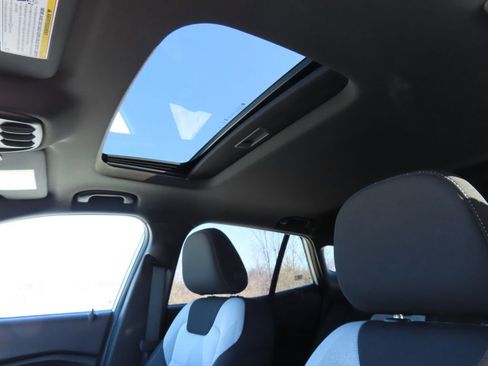 New 2026 Chevrolet Trax RS w/ Sunroof Package image 7