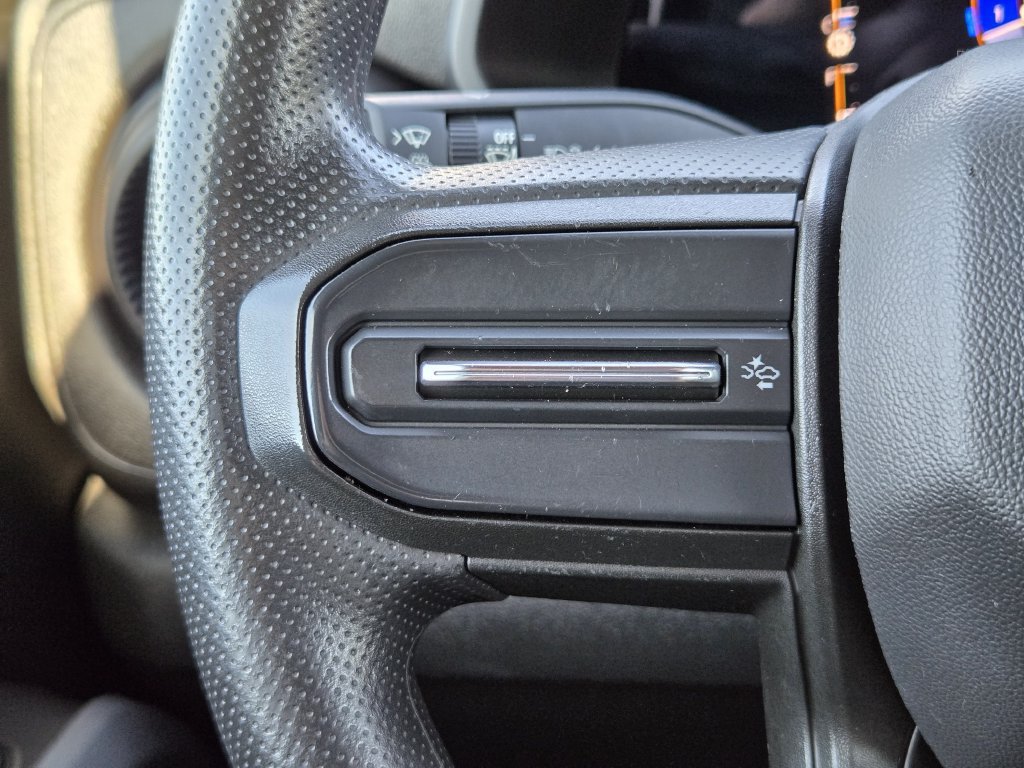 Used 2023 Chevrolet Colorado W/T RWD image 27