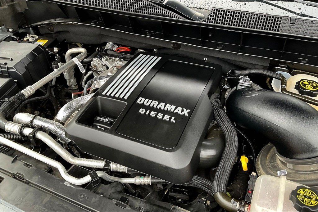 Used 2023 Chevrolet Silverado 1500 LTZ AWD/4WD image 35