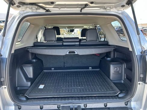 Used 2021 Toyota 4Runner SR5 Premium image 27