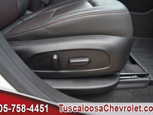 Used 2019 Chevrolet Blazer RS FWD image 26