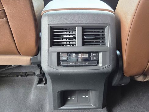 Certified 2023 Volkswagen Atlas SE AWD/4WD image 29