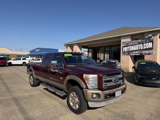 Used 2011 Ford F350 King Ranch w/ King Ranch w/Chrome Pkg AWD/4WD image 2