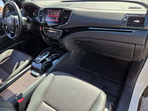 Certified 2023 Honda Ridgeline Black Edition image 24