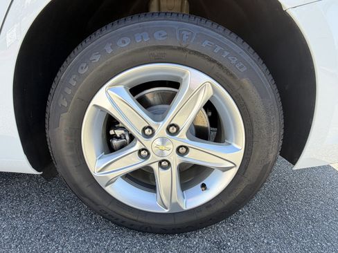 Used 2023 Chevrolet Malibu LS FWD image 11