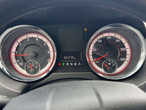 Used 2020 Dodge Grand Caravan SE FWD image 11