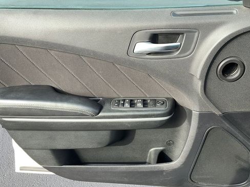 Used 2023 Dodge Charger SXT image 11