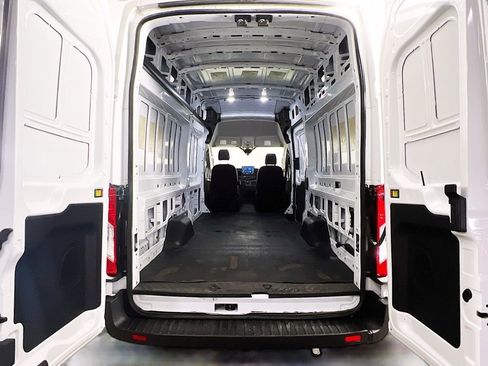 Used 2023 Ford E-Transit 148 High Roof Extended image 24