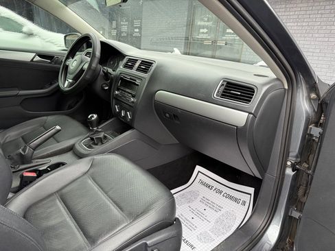 Used 2014 Volkswagen Jetta SE image 34