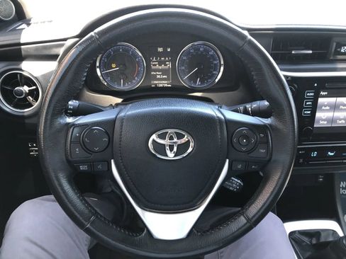Used 2018 Toyota Corolla SE w/ Carpet Mat Package (TMS) FWD image 15