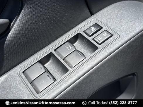 Used 2022 Nissan Frontier S w/ Technology Package RWD image 31
