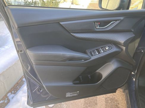 Used 2023 Subaru Ascent Premium w/ Convenience Package image 10