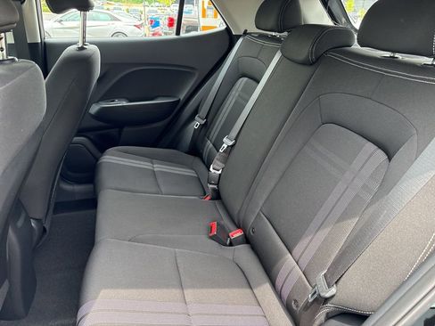 Certified 2023 Hyundai Venue SEL FWD image 15