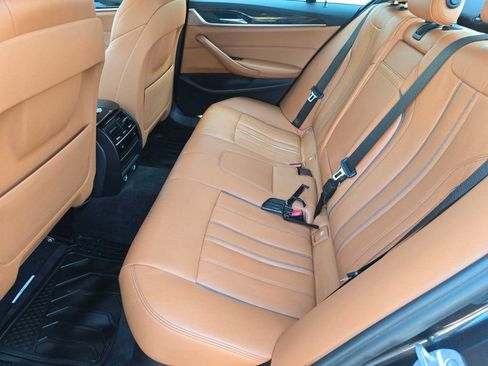 Used 2017 BMW 530i xDrive w/ Premium Package AWD/4WD image 11