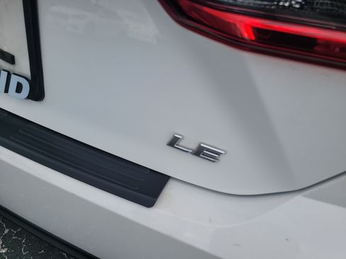 Used 2025 Toyota Camry LE FWD image 11