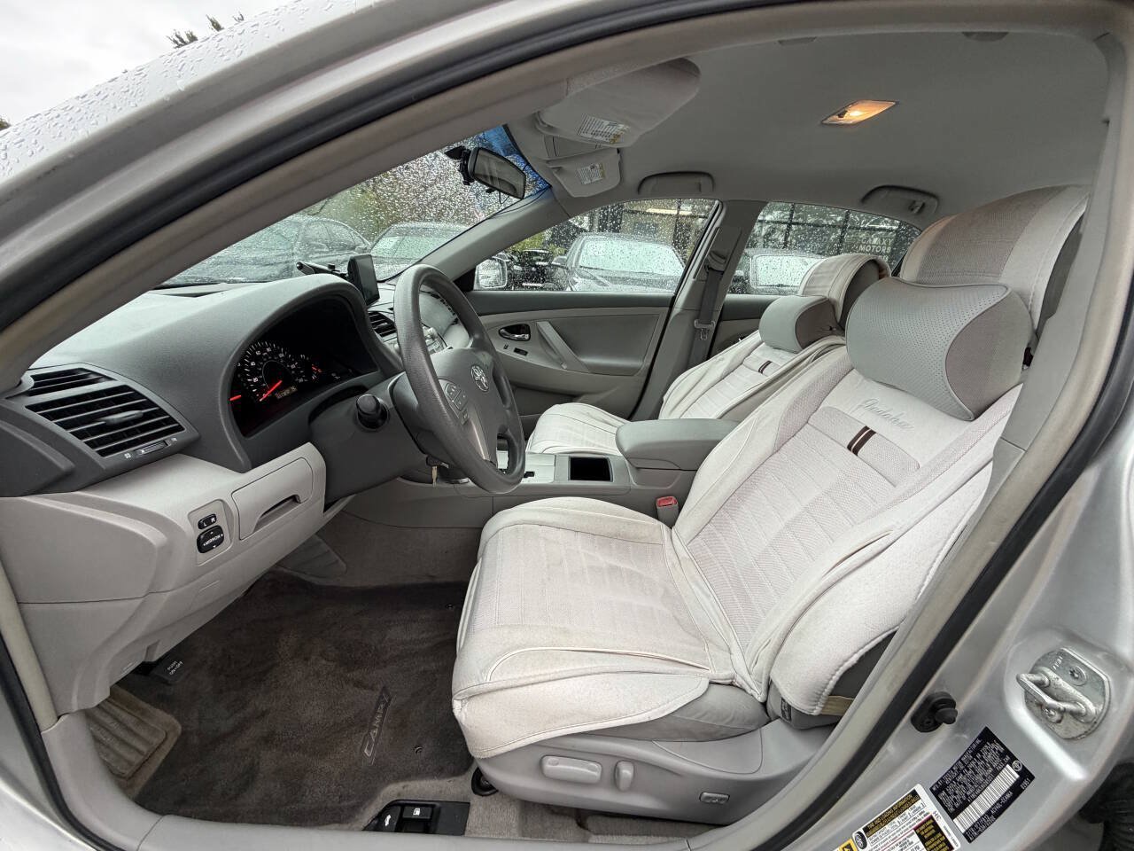 Used 2009 Toyota Camry LE FWD image 9
