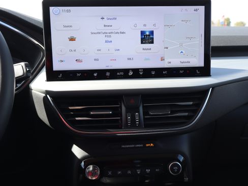 Used 2023 Ford Escape Platinum image 17