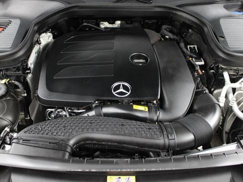 Used 2022 Mercedes-Benz GLC 300 image 41