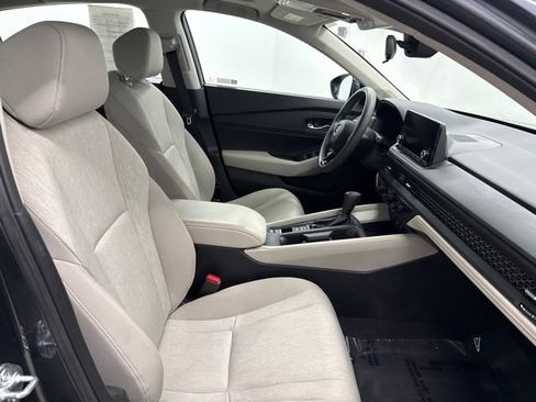 Certified 2023 Honda Accord EX image 20