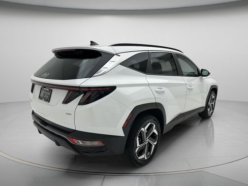 Used 2024 Hyundai Tucson SEL w/ Convenience Package AWD/4WD image 3