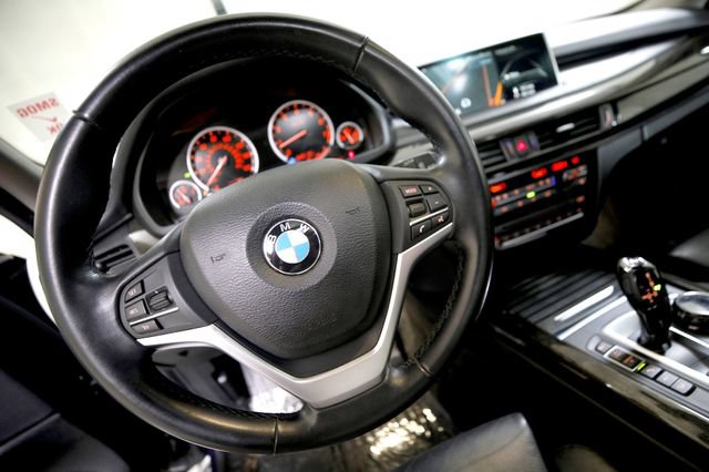 Used 2015 BMW X5 xDrive50i AWD/4WD image 7