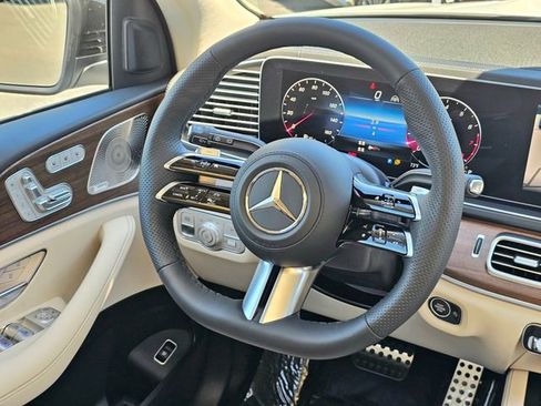 New 2026 Mercedes-Benz GLS 450 4MATIC image 30