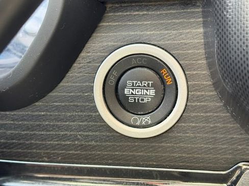 Used 2022 RAM 2500 Limited AWD/4WD image 15