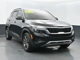 Used 2023 Kia Seltos S image 2