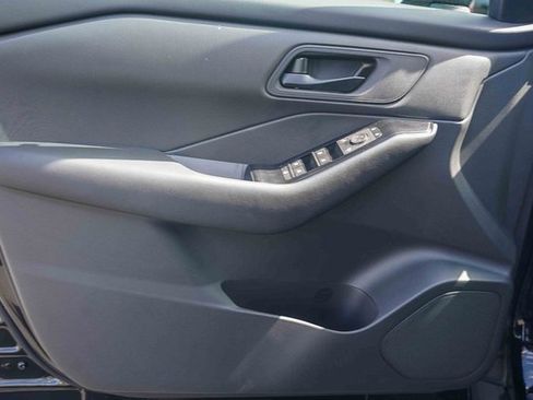 New 2026 Nissan Rogue S image 21