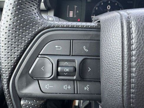 Certified 2024 Toyota Tacoma SR5 AWD/4WD image 19