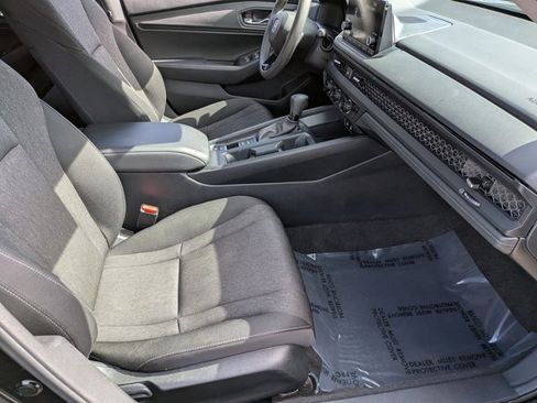 Certified 2023 Honda Accord EX image 19