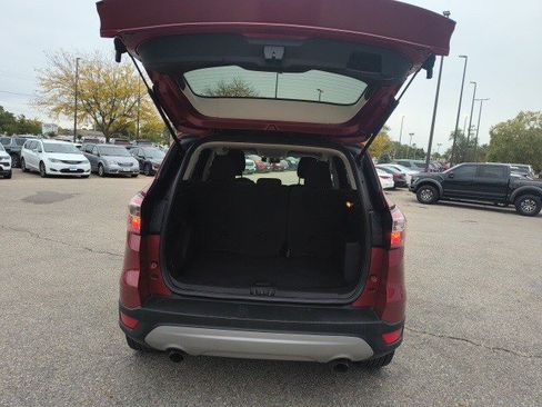 Used 2018 Ford Escape SE w/ SE Sync 3 Package image 14