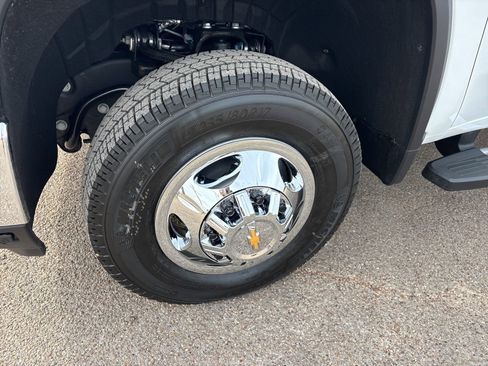 New 2026 Chevrolet Silverado 3500 LT w/ Texas Edition image 21