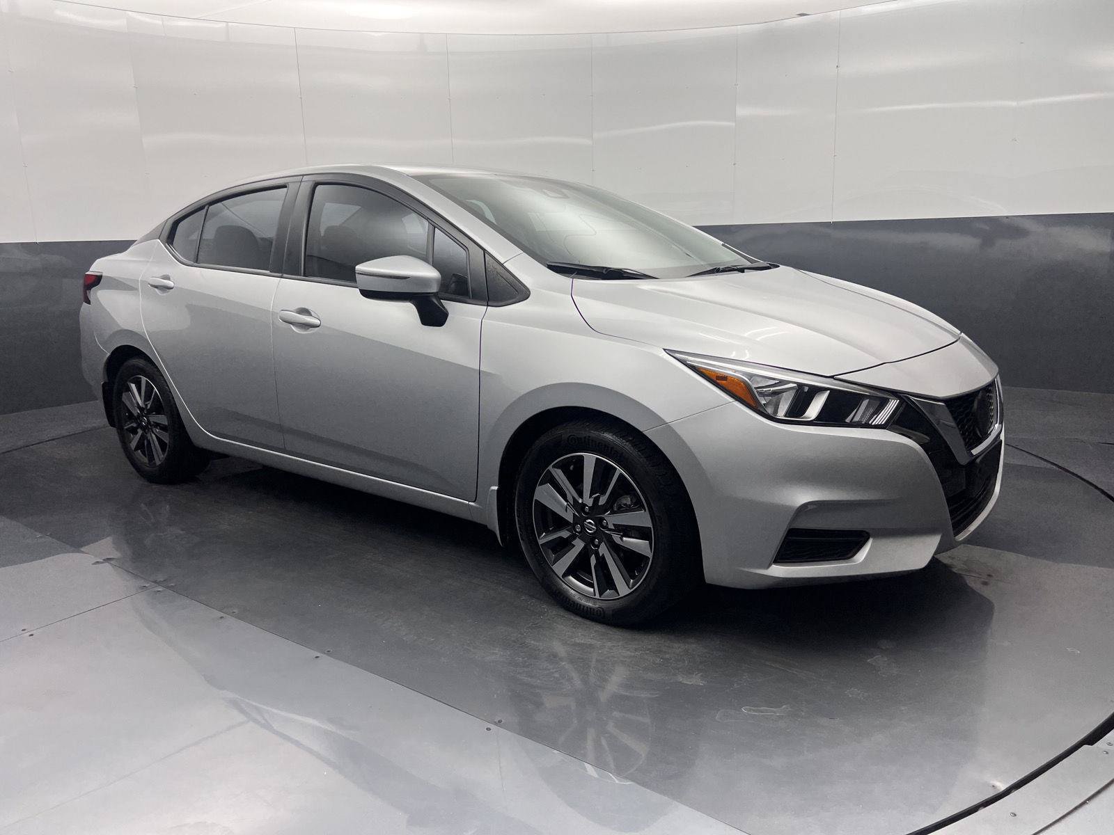 Used 2020 Nissan Versa SV FWD image 9