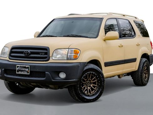 Used 2004 Toyota Sequoia SR5 image 4