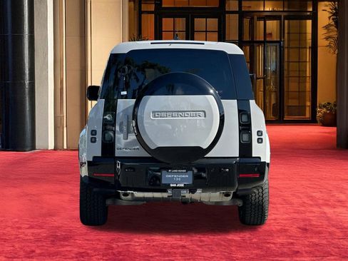 New 2026 Land Rover Defender 130 X-Dynamic SE AWD/4WD image 10