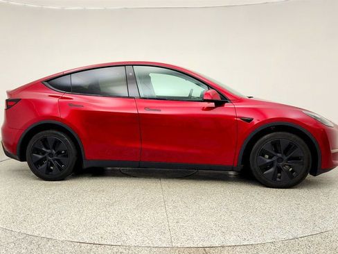 Used 2025 Tesla Model Y Long Range AWD/4WD image 4